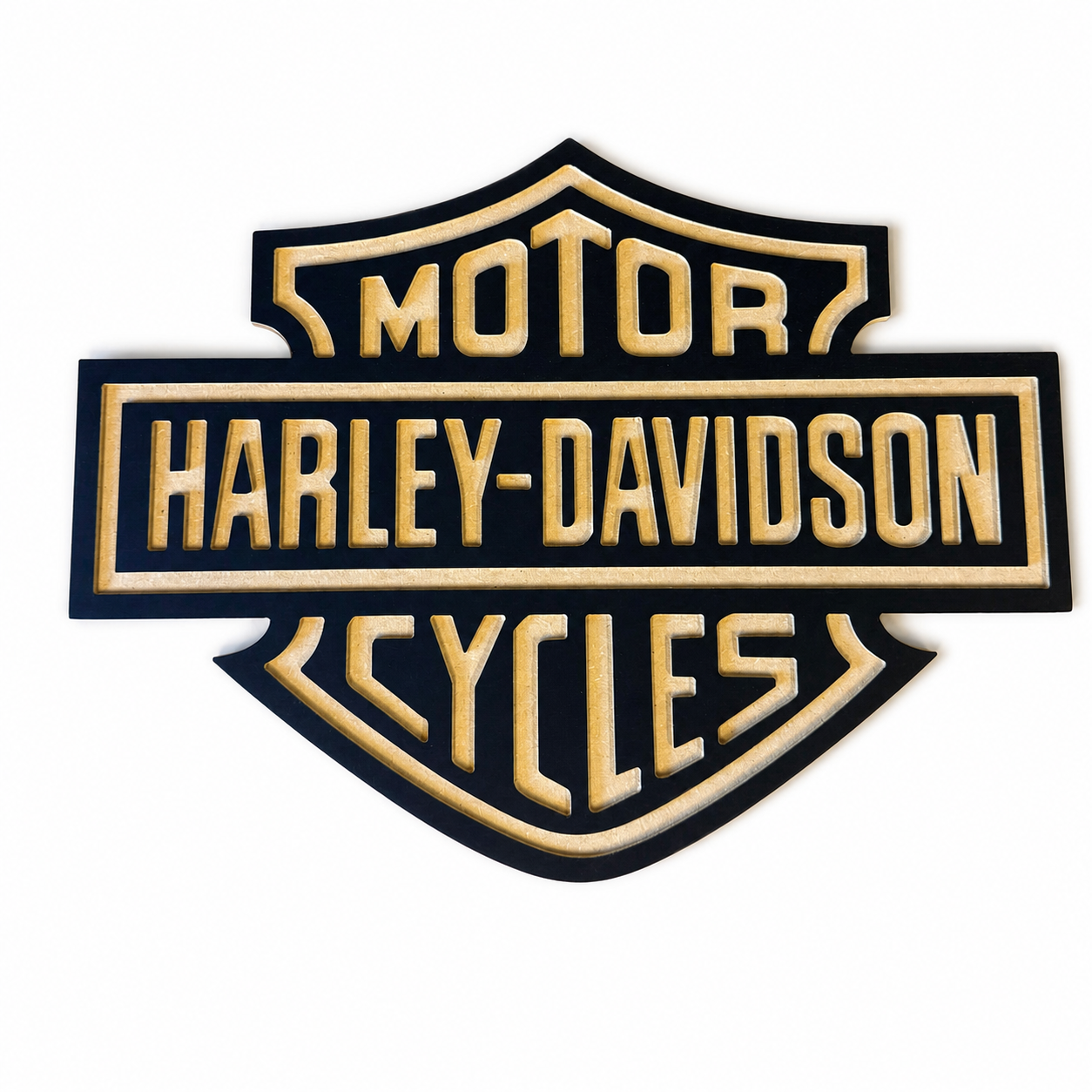 Logo Harley-Davidson en madera con fondo blanco