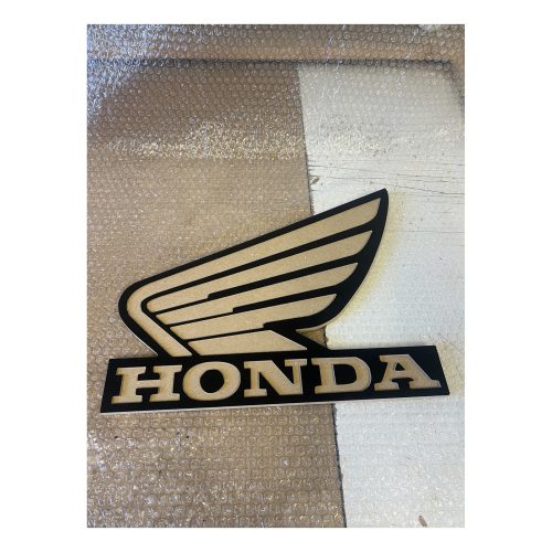 Logo Honda en madera