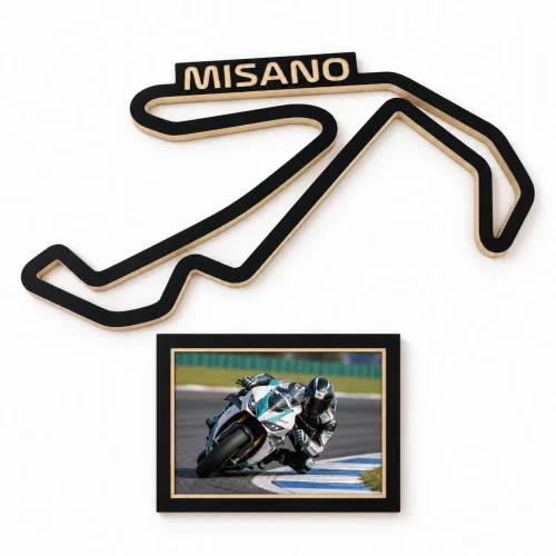 Circuito de Misano en madera con marco para foto, vista frontal sobre fondo blanco
