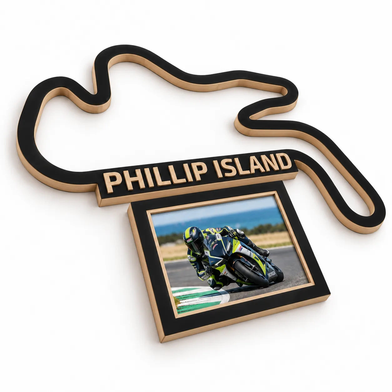 Circuito de Phillip Island en madera con marco para foto, vista lateral izquierda sobre fondo blanco